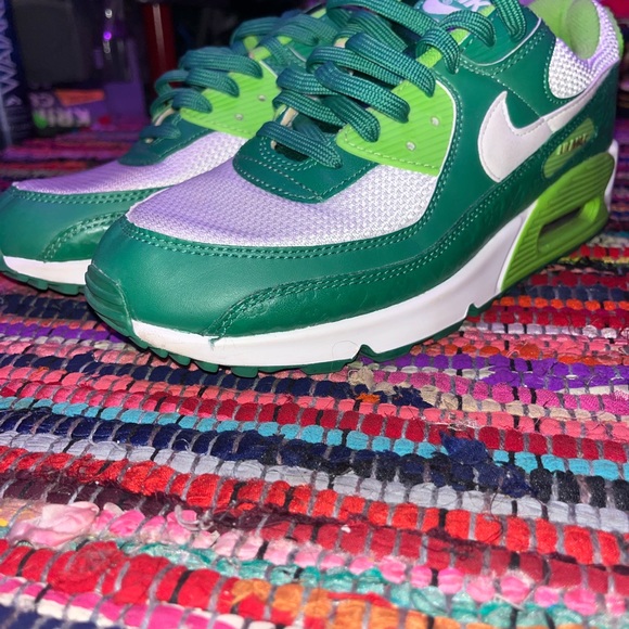 Saint Pattys day Air Maxes size10.5 color green - Picture 3 of 9